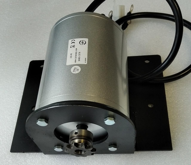 1500W с кронштейном 1500W с кронштейном