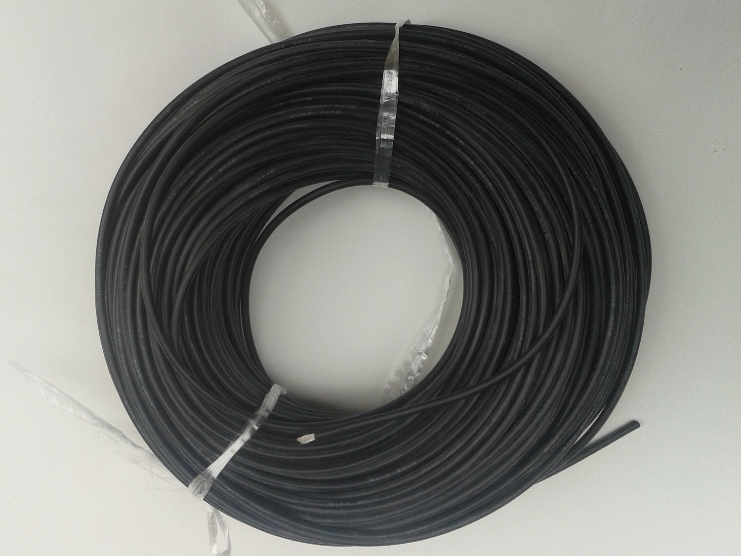 Силовой силиконовый кабель 12 AWG (чёрный)