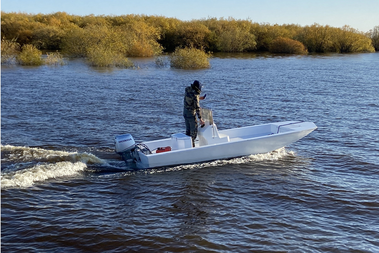 Электрическая лодка FURUGELMA F16-18