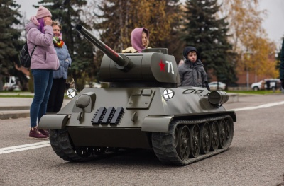 Электрический мини-танк Т-34