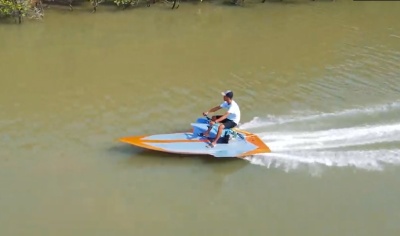 Лёгкая скоростная электрическая лодка «Скат-22»