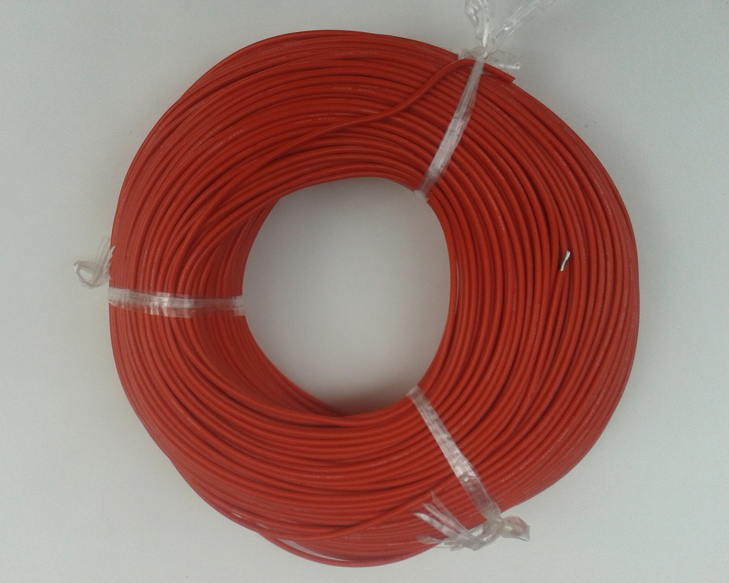 Силовой силиконовый кабель 14 AWG (красный)